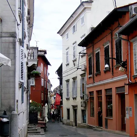 Apartment Happy Casa Oldtown Boutique Koper