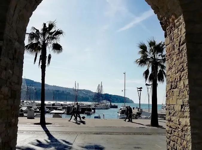 Happy Casa Oldtown Boutique *