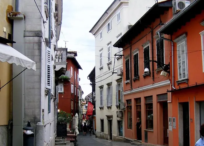 Appartement Happy Casa Oldtown Boutique Koper