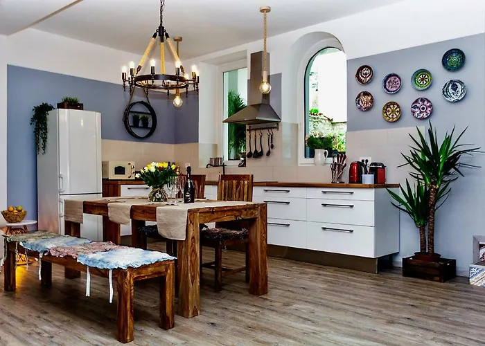 Happy Casa Oldtown Boutique * Koper