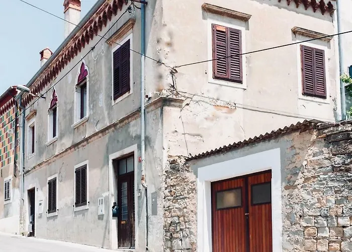 Happy Casa Oldtown Boutique